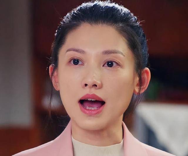 端庄美丽的东北姑娘，演9次女一号没红，如今终于红了